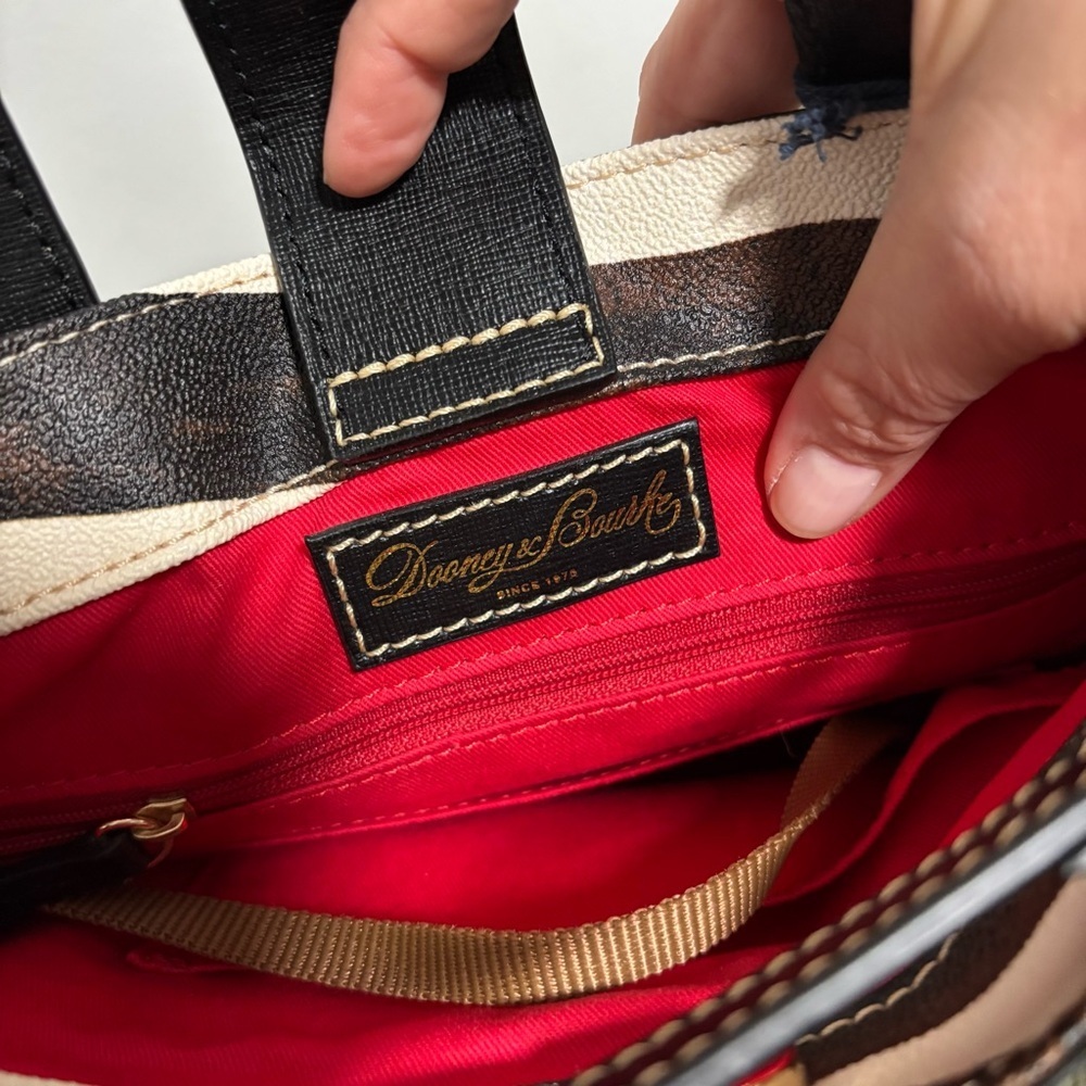 Dooney & Bourke Mini Waverly Zebra Black/Brown Leather Crossbody Bag NWT - Picture 7 of 14